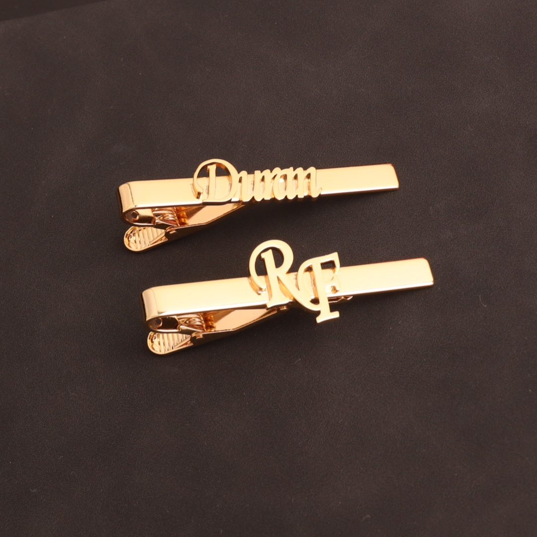 Custom Initial Tie Clip for Gr - Men'S Grooming Gifts のレビューと価格